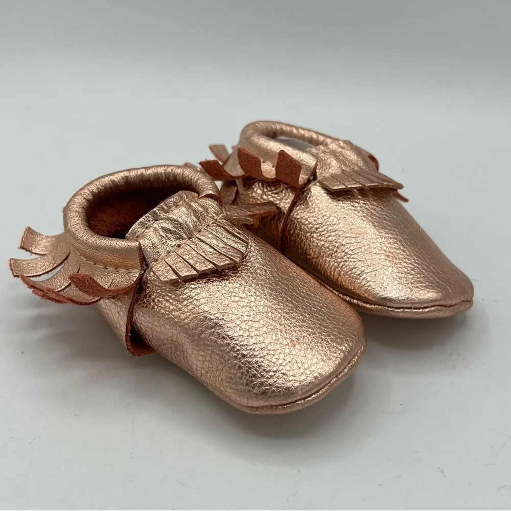 Freshly Picked Baby Moccasins Rose Gold Metallic Fringe Leather Toddler Sz 3 EUC